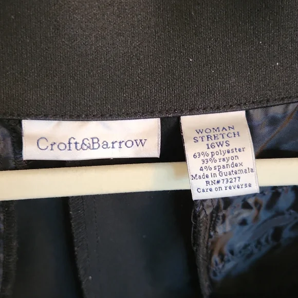 Croft and Barrow women's trousers - Picture 2 of 6